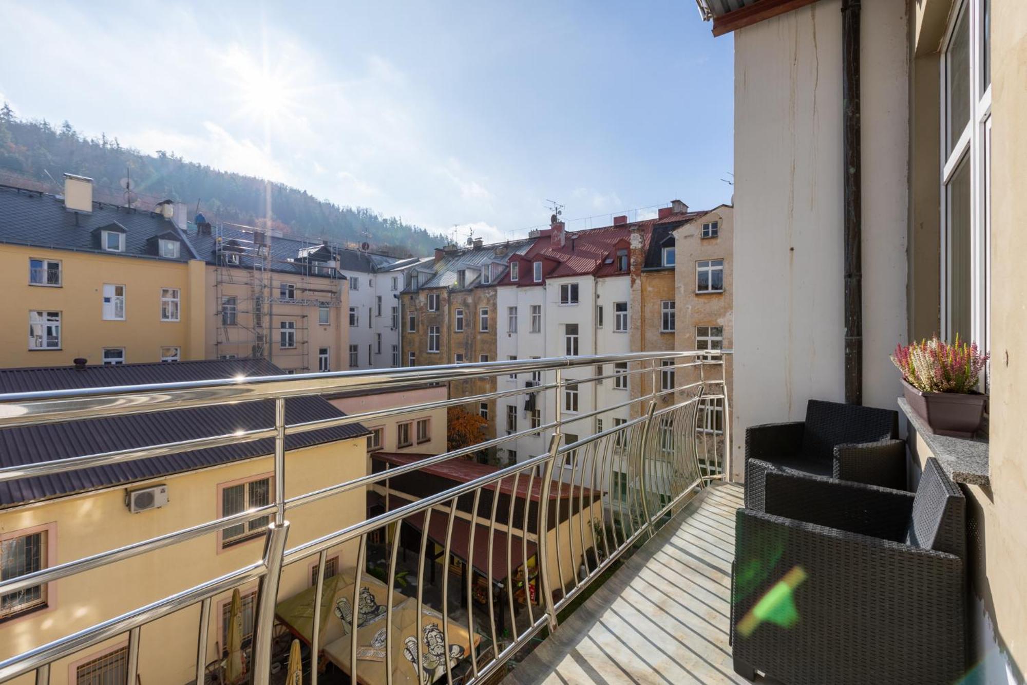 Apartment On Krymska Karlsbad Eksteriør billede