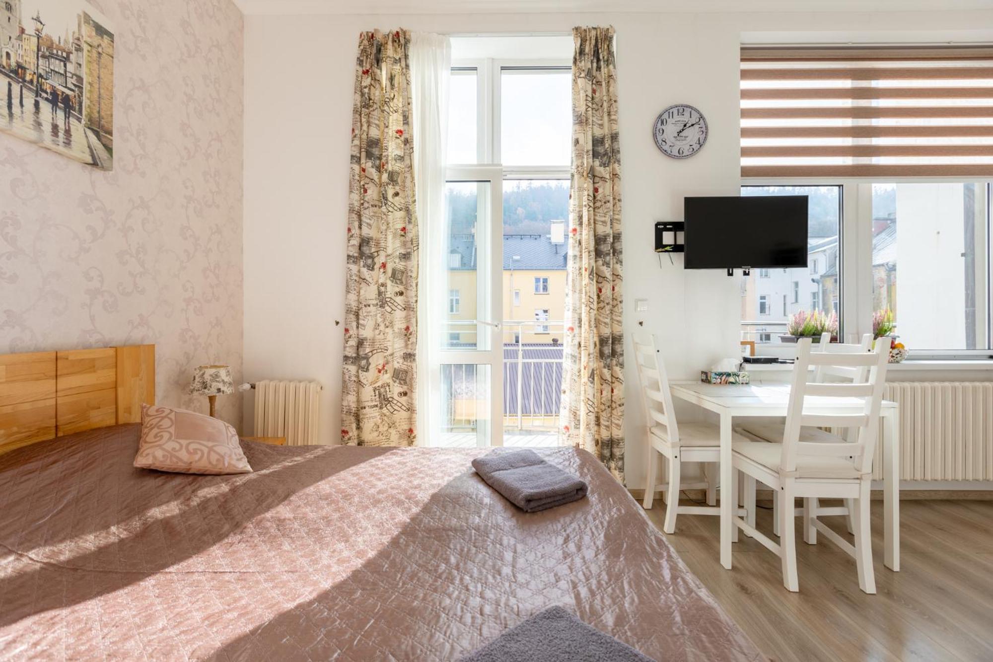 Apartment On Krymska Karlsbad Eksteriør billede